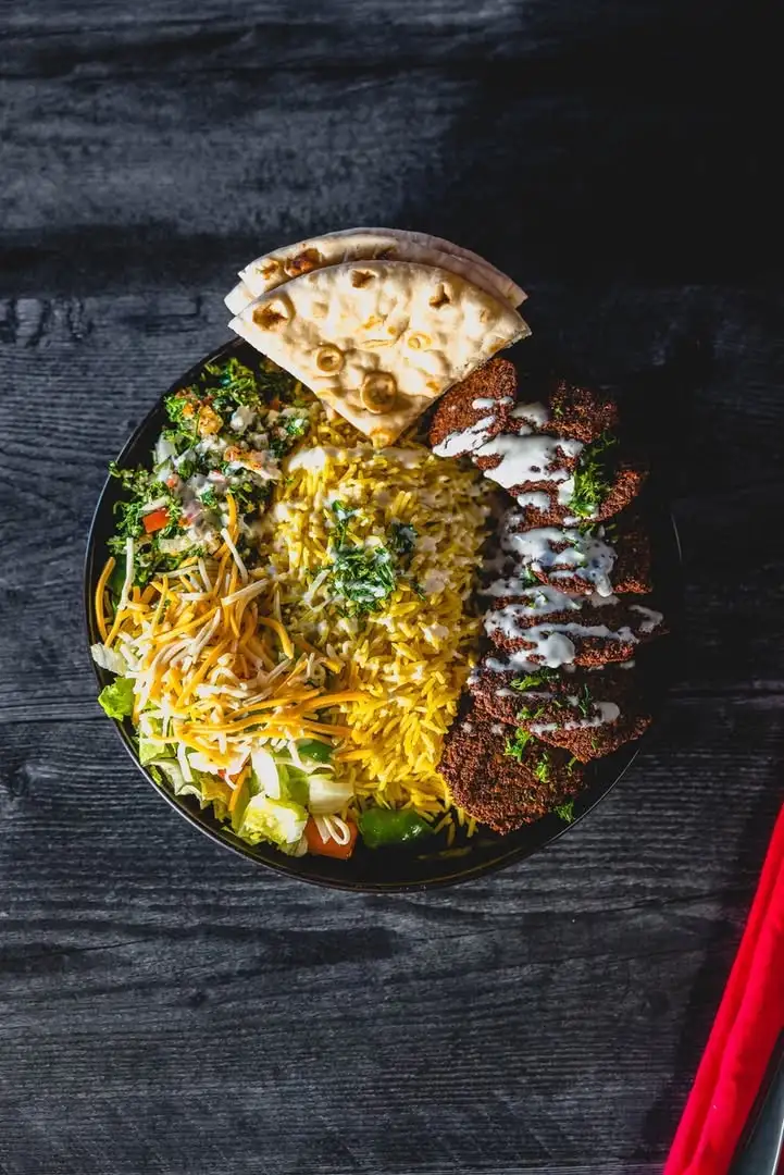 Nashville hot chicken & Gyro food